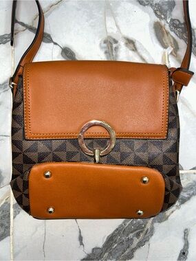 Tan, Pattern Crossbody Bag with Gold Ring Accent NWOT
